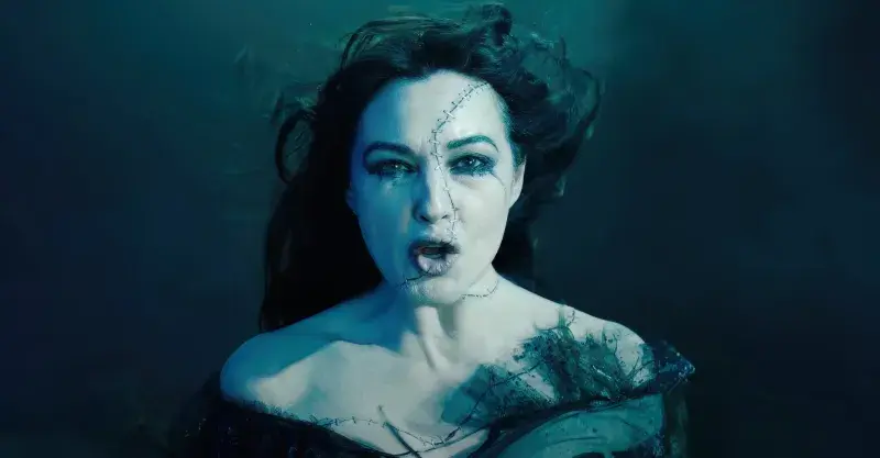 Делорес из «Битлджуса», Харли Квин и куклы Maison Margiela: туториал по самым актуальным мейкам на Хэллоуин (фото 6)