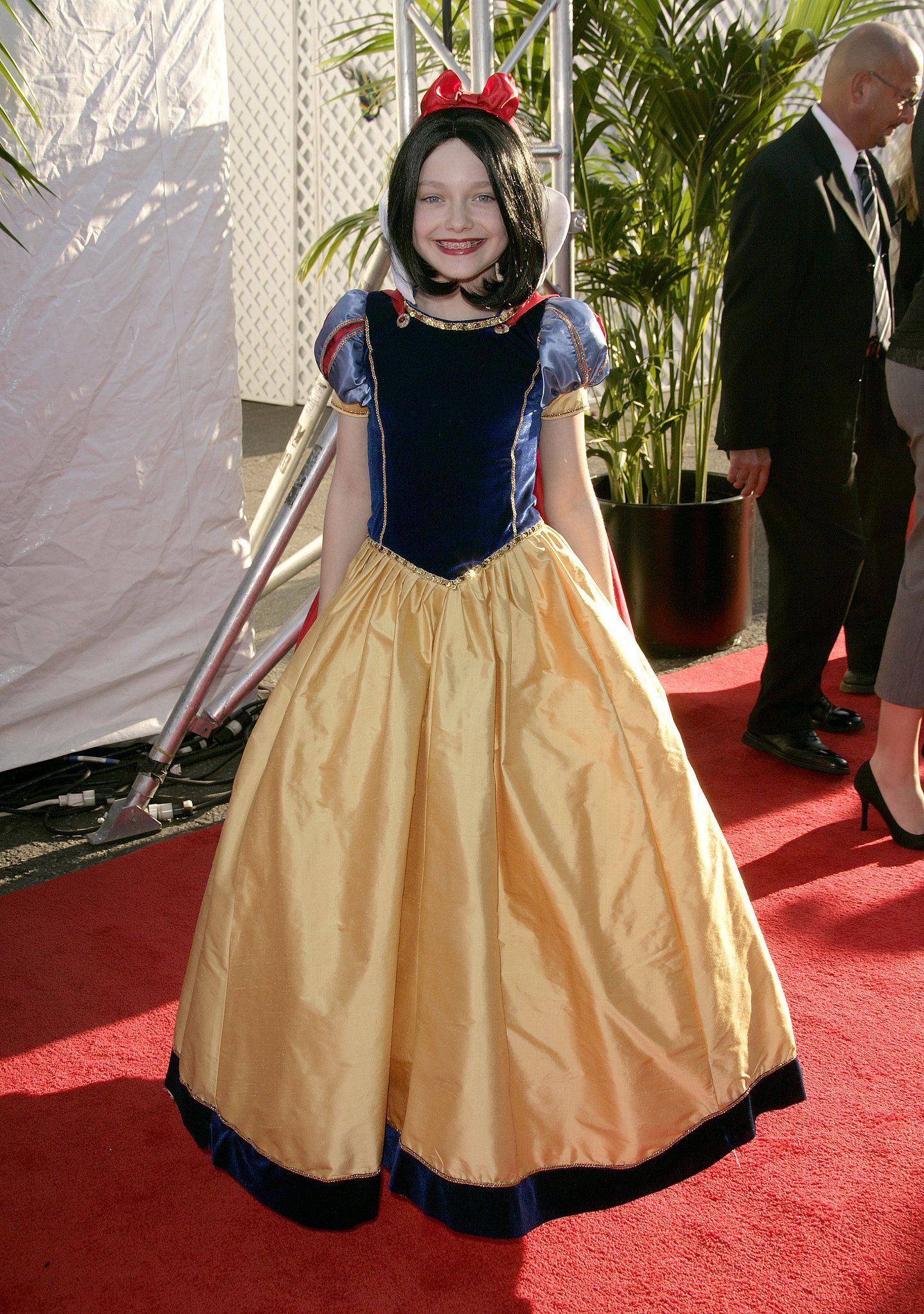 Барби Кайли Дженнер и принцесса Кайл Маклоклен: образы звезд на Хэллоуин с 2000 по 2025 год (фото 16)