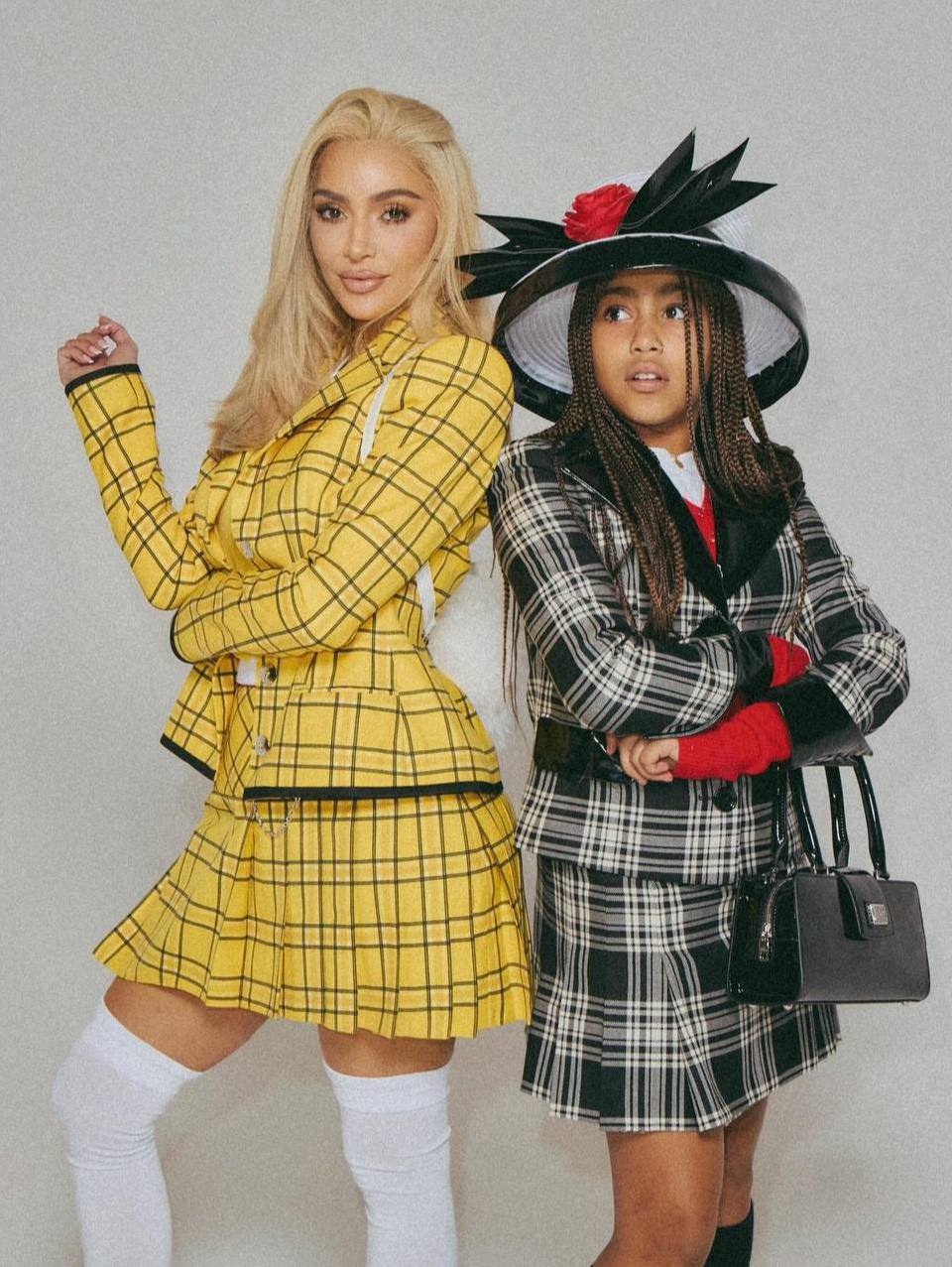 Барби Кайли Дженнер и принцесса Кайл Маклоклен: образы звезд на Хэллоуин с 2000 по 2025 год (фото 70)