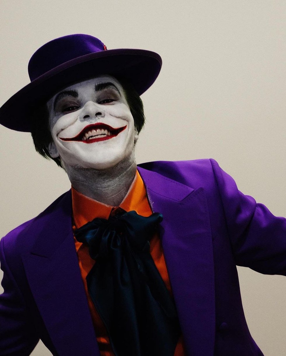 Барби Кайли Дженнер и принцесса Кайл Маклоклен: образы звезд на Хэллоуин с 2000 по 2025 год (фото 71)