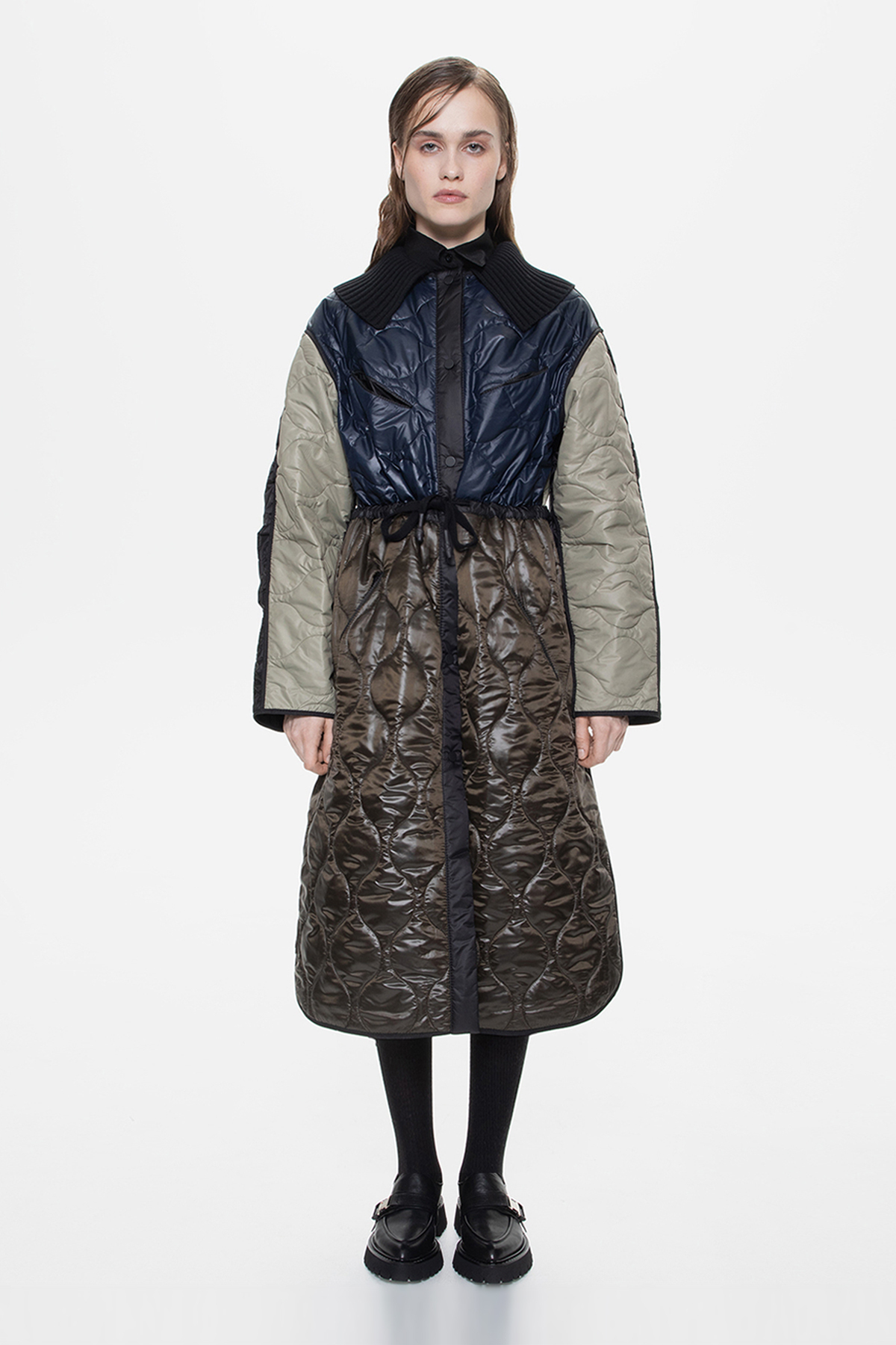 Нам не приснилось. 20 модных пуховиков-одеял — и все от российских брендов (фото 31)