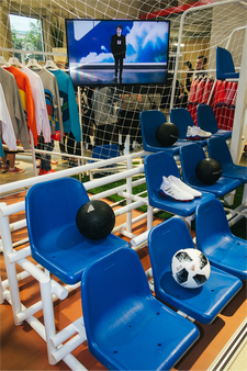 Временная петля: 15 лет концепт-стора КМ20 в 15 брендах (фото 13)