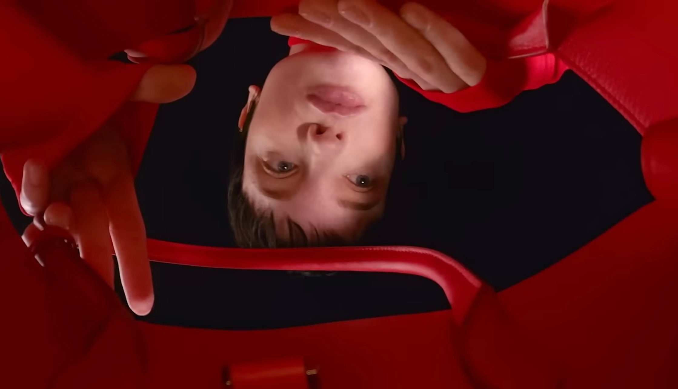 Декабрь через 3…, 2…, 1: практические советы для новогоднего настроения из праздничных кампейнов 2024 (фото 17)