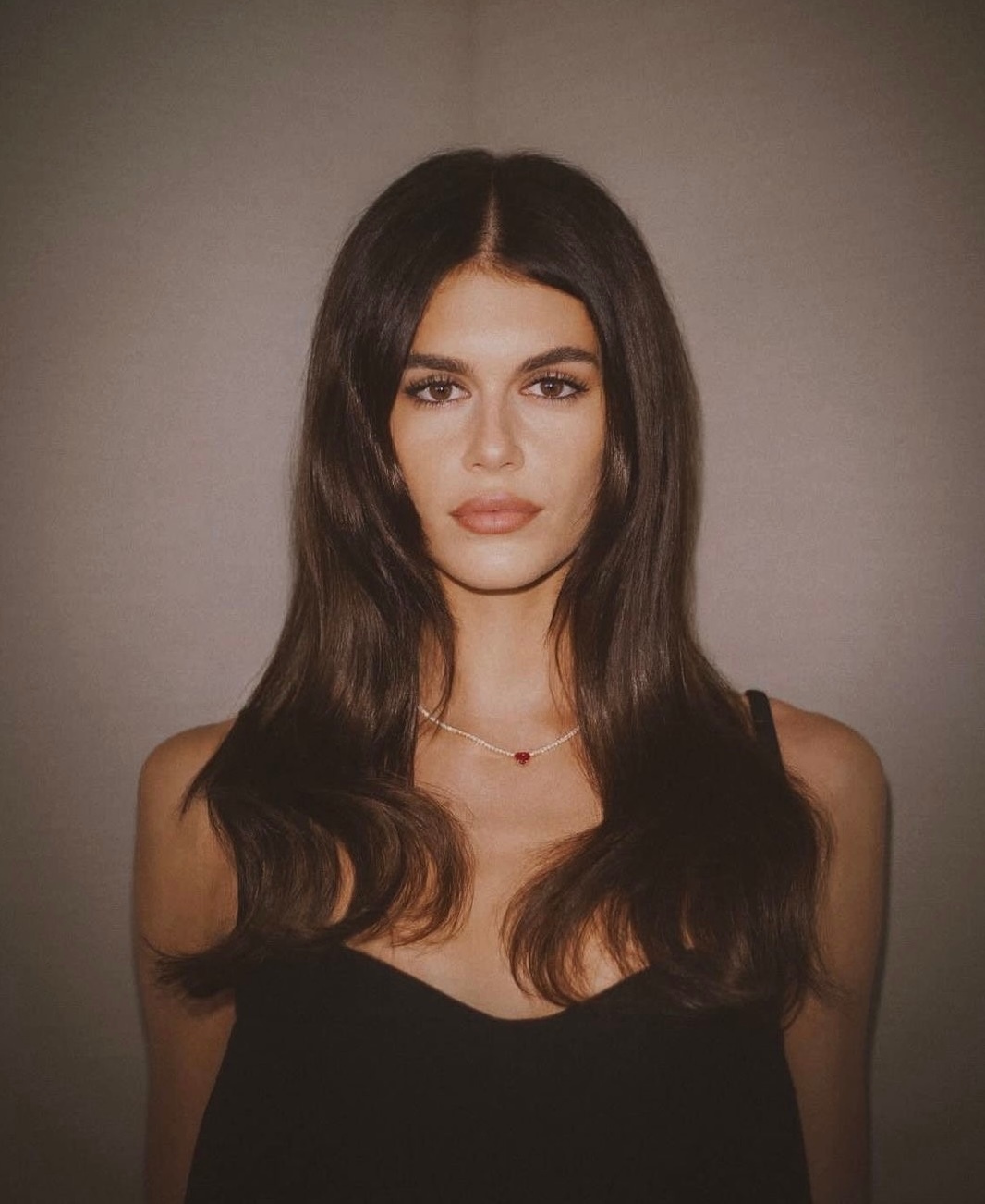 Cinnamon makeup. Тренд на макияж, вдохновленный бальзамом Rhode — носим как Хейли Бибер и Кайя Гербер (фото 3)