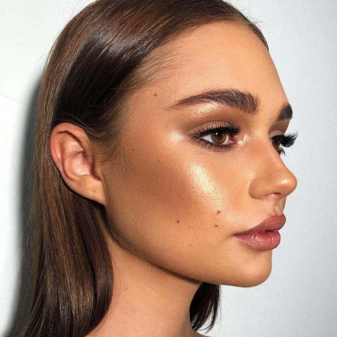 Cinnamon makeup. Тренд на макияж, вдохновленный бальзамом Rhode — носим как Хейли Бибер и Кайя Гербер (фото 13)