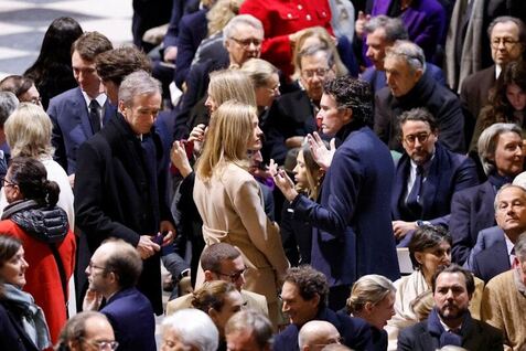 Торжественная месса и благодарность пожарным: как прошло открытие Нотр-Дама после пятилетней реставрации — в 20 фото (фото 7)