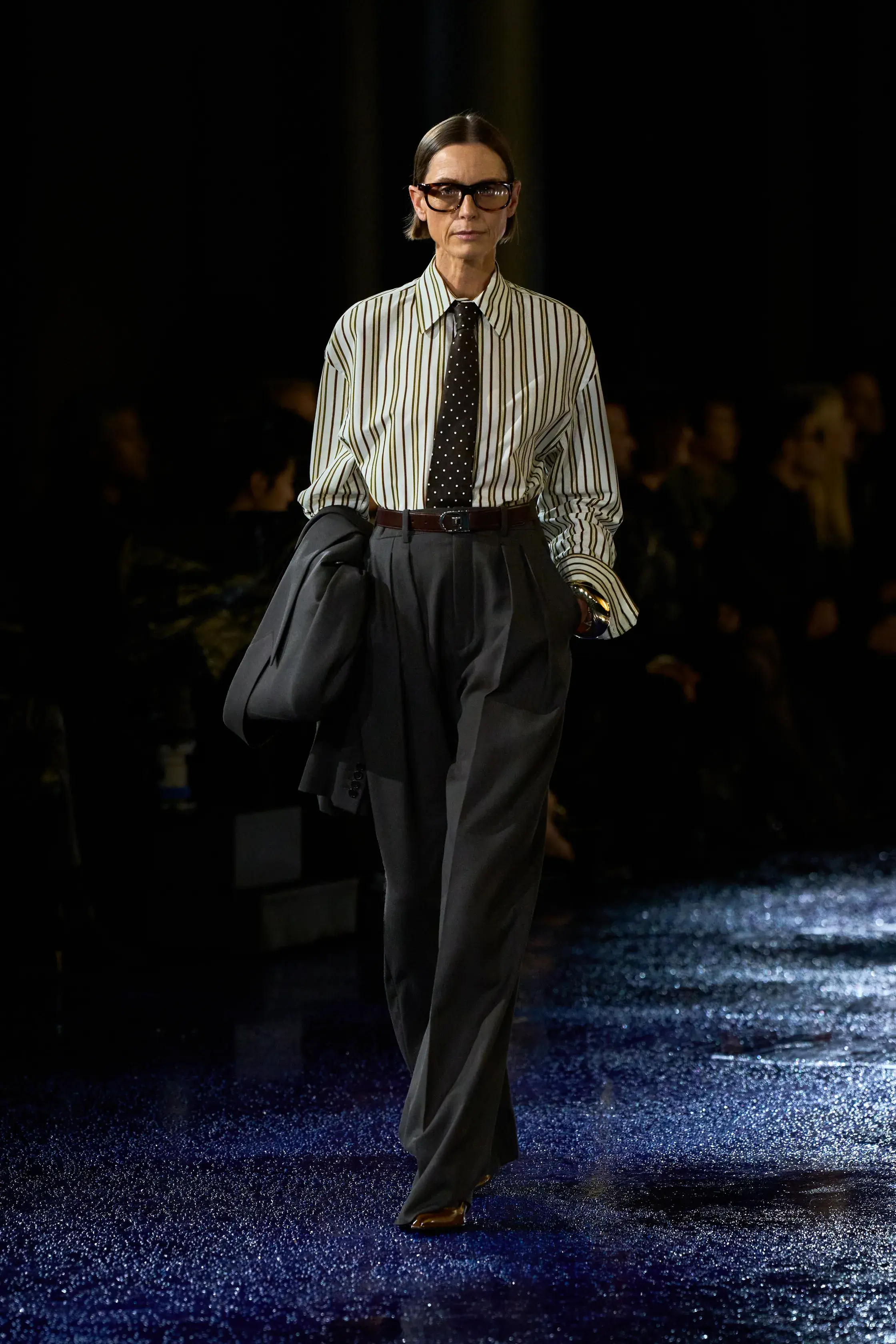 Saint Laurent, Miu Miu и Undercover: лучшие подиумные коллекции 2024 года. Выбор авторов тг-каналов (фото 32)