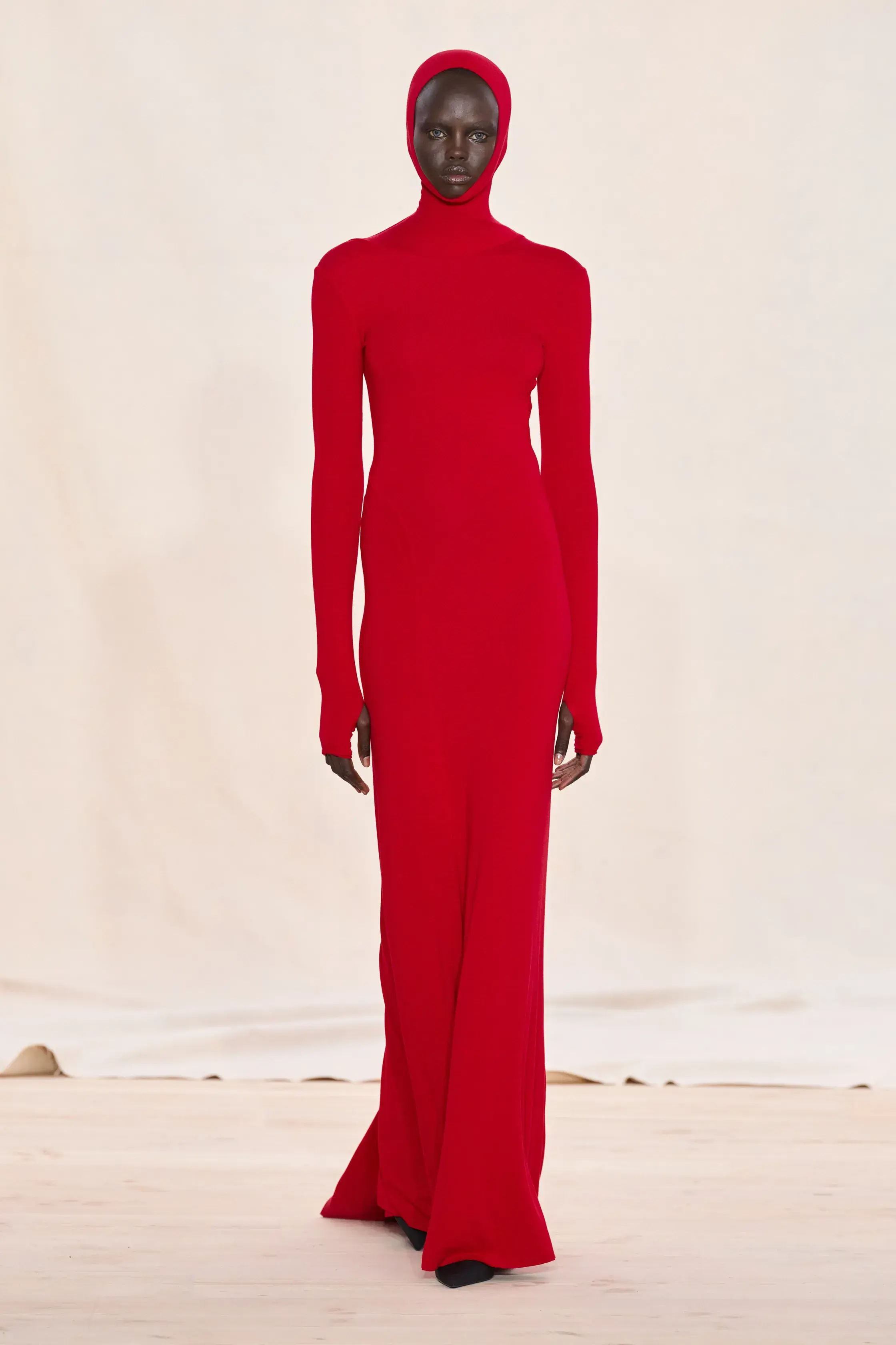 Saint Laurent, Miu Miu и Undercover: лучшие подиумные коллекции 2024 года. Выбор авторов тг-каналов (фото 3)