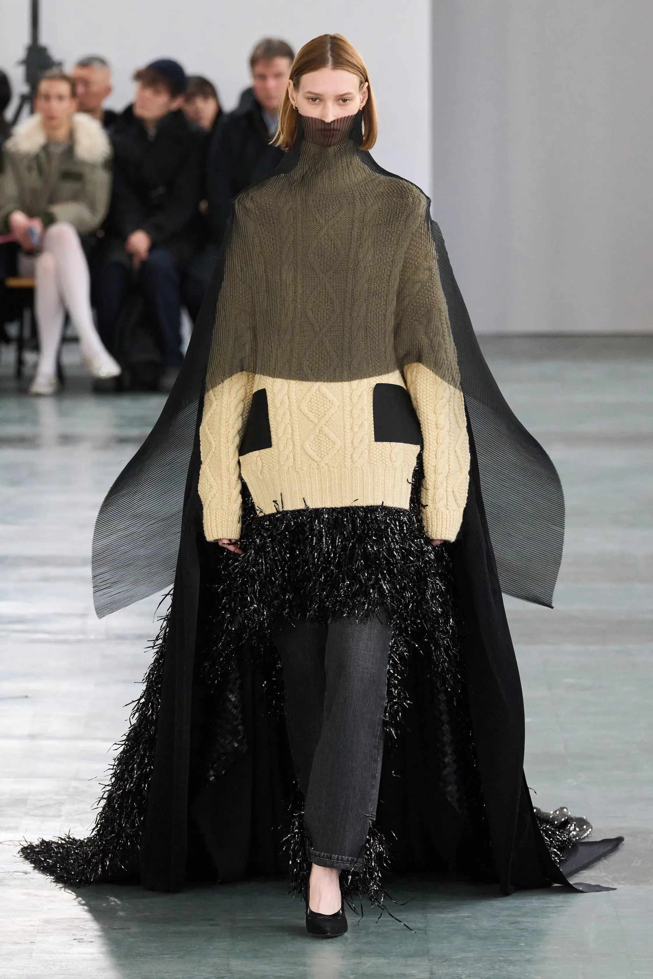 Saint Laurent, Miu Miu и Undercover: лучшие подиумные коллекции 2024 года. Выбор авторов тг-каналов (фото 18)