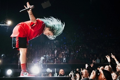 Bad Girl: феномен Билли Айлиш — певицы, экоактивистки и главного кумира молодежи (фото 19)