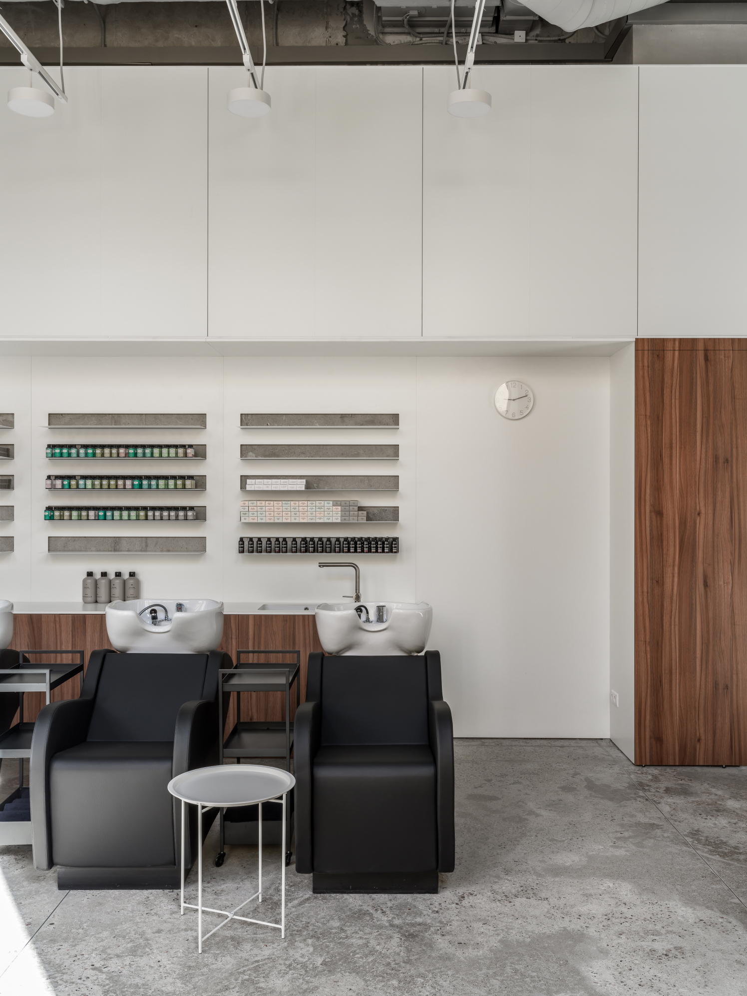 Новости салонов и клиник. Стрижка и уход для волос, чистка лица и авторский массаж (фото 32)