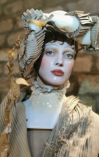 Final test: вспоминаем главные бьюти-события 2024 года в квизе (фото 3)