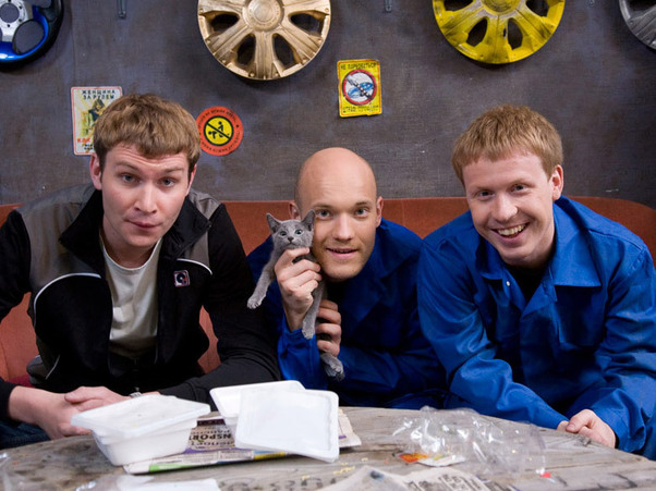 Сладости, астропрогнозы Анжелы Перл и «Американский пирог»: новогодние guilty pleasures редакции BURO. (фото 14)