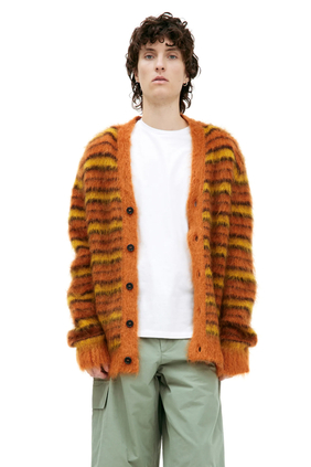 Свитер Dries Van Noten и туфли Miu Miu: что покупают на распродажах стилисты, байеры и редакторы (фото 7)