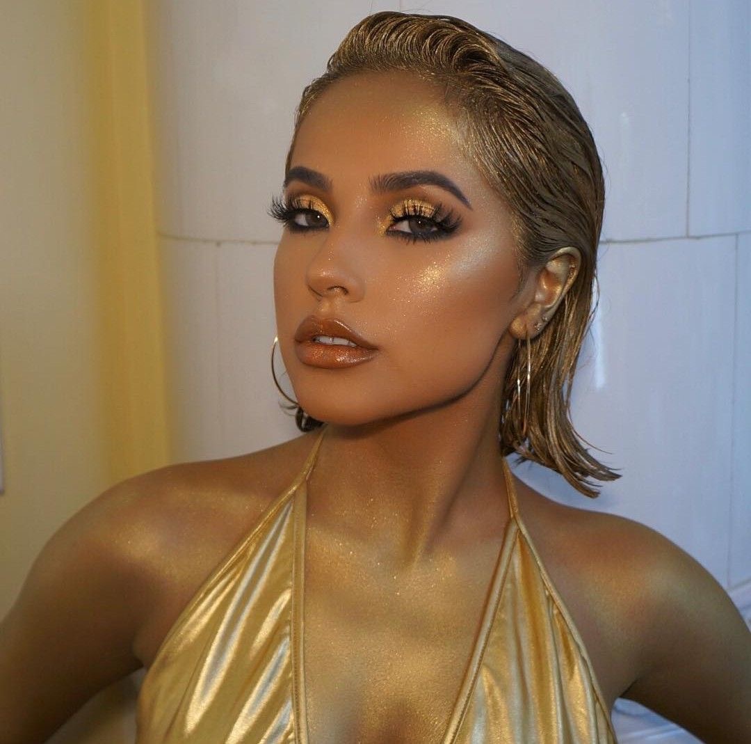 Goddess energy: тренд на золотой макияж греческой богини — носим как Хейли Бибер, Жизель Бундхен и Бекки Джи (фото 7)