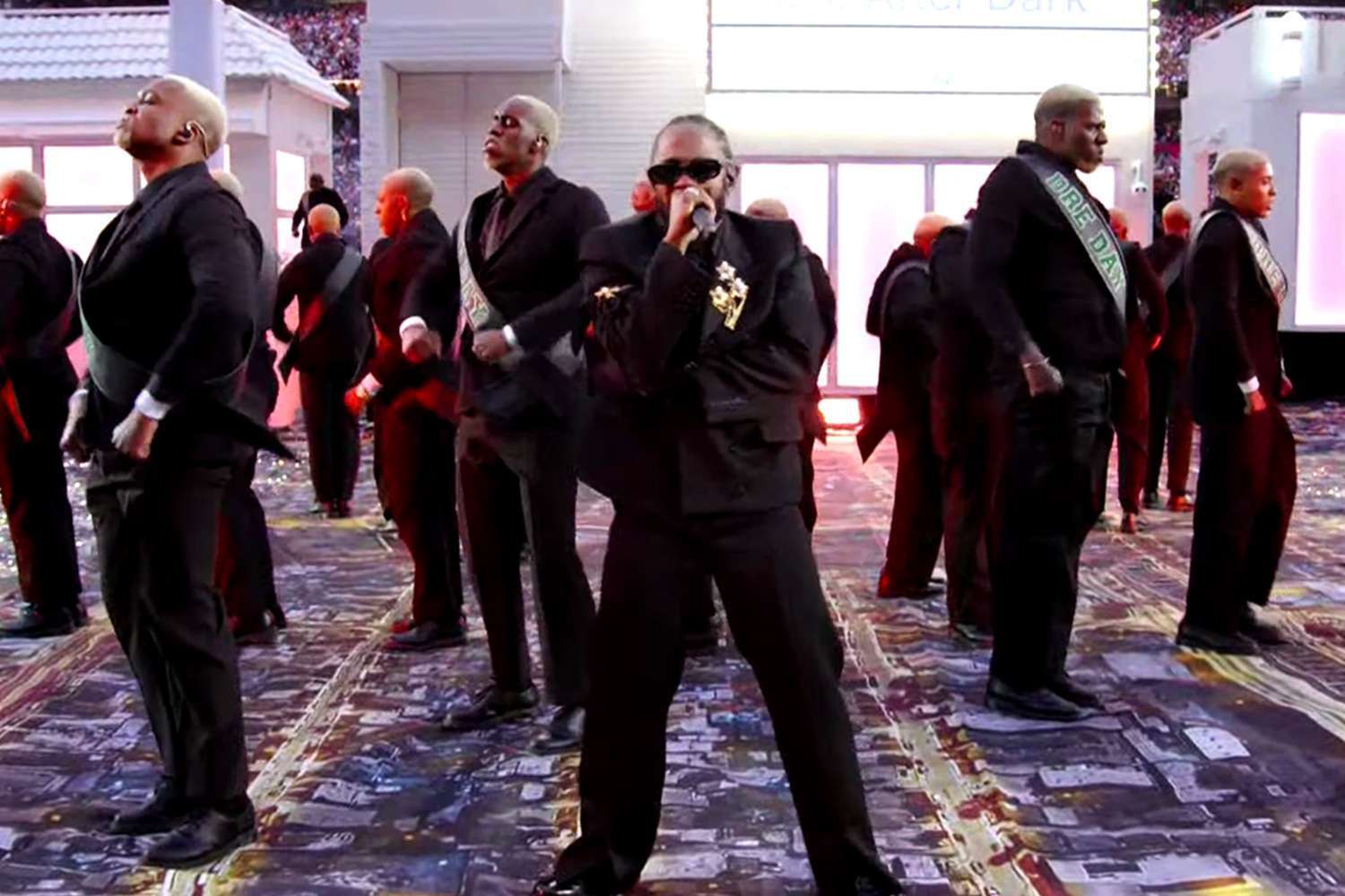 Рианна, Бритни Спирс и Майкл Джексон: самые яркие выступления в истории Супербоула (фото 53)