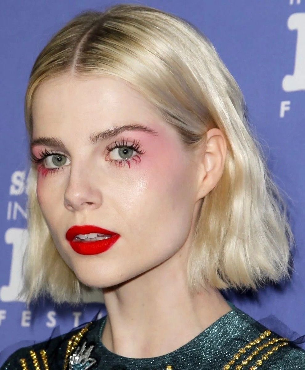 Dolled Up: тренд на кукольный макияж в День всех влюбленных — носим как Люси Бойнтон и Мэделин Петш (фото 5)