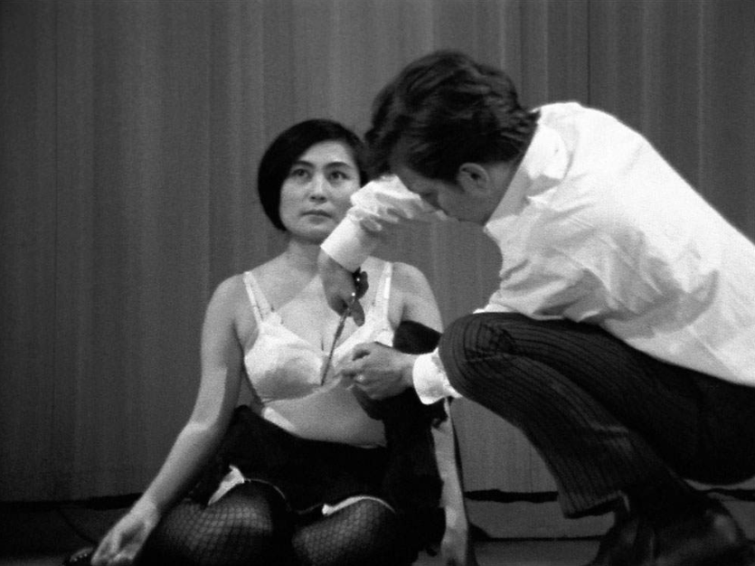 С днем рождения, Йоко Оно! Вот 10 фактов об авангардной художнице, которые вы могли не знать (фото 5)