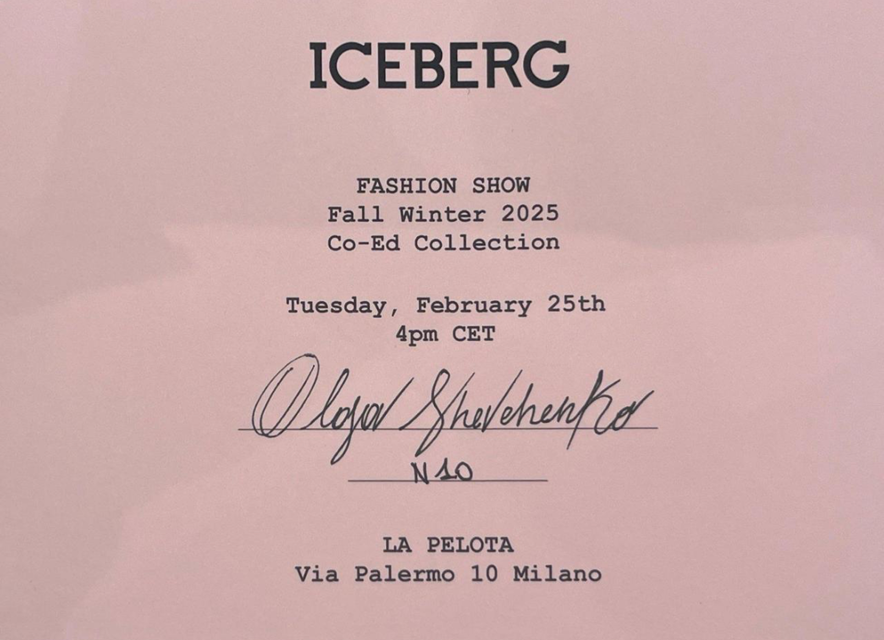 Вулканы Roberto Cavalli и первобытные инстинкты Prada: Неделя моды в Милане осень-зима 2025 глазами шеф-редактора BURO. (фото 8)