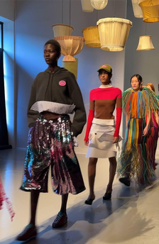 «Невидимые» сумки и женщины-воины: Неделя моды в Париже осень-зима 2025 глазами Ольги Карпуть (фото 9)