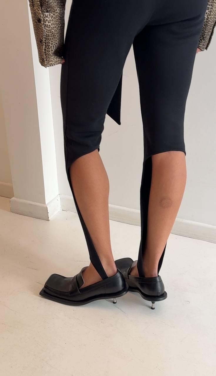 «Невидимые» сумки и женщины-воины: Неделя моды в Париже осень-зима 2025 глазами Ольги Карпуть (фото 25)