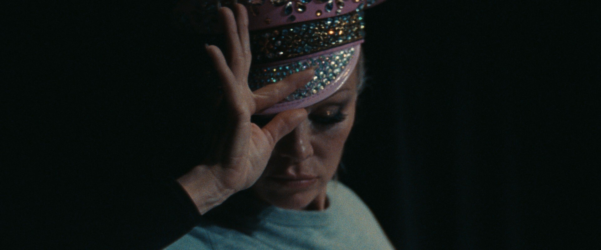 Материнство и эйджизм: что волнует Джию Копполу в фильме «Шоугерл» (фото 12)