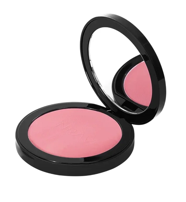 Для блеска в глазах: тренд на розовую пудру — носим как Кайли Дженнер, Джиджи Хадид и Сэди Синк (фото 40)