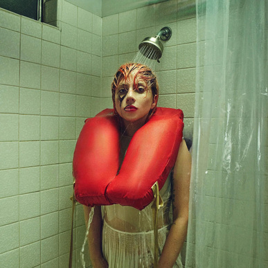 «Mother Monster»: феномен Леди Гаги — певицы, актрисы и иконы эпатажа (фото 61)