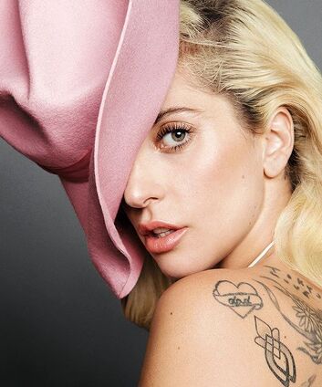 «Mother Monster»: феномен Леди Гаги — певицы, актрисы и иконы эпатажа (фото 47)