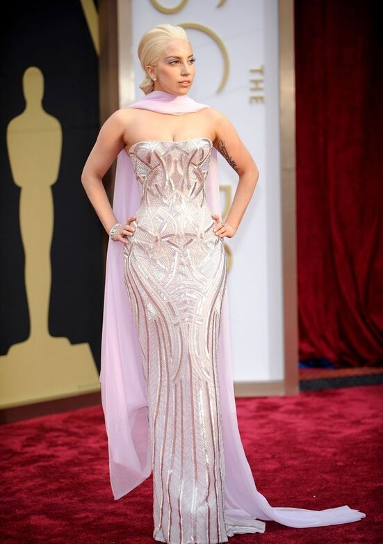 «Mother Monster»: феномен Леди Гаги — певицы, актрисы и иконы эпатажа (фото 34)