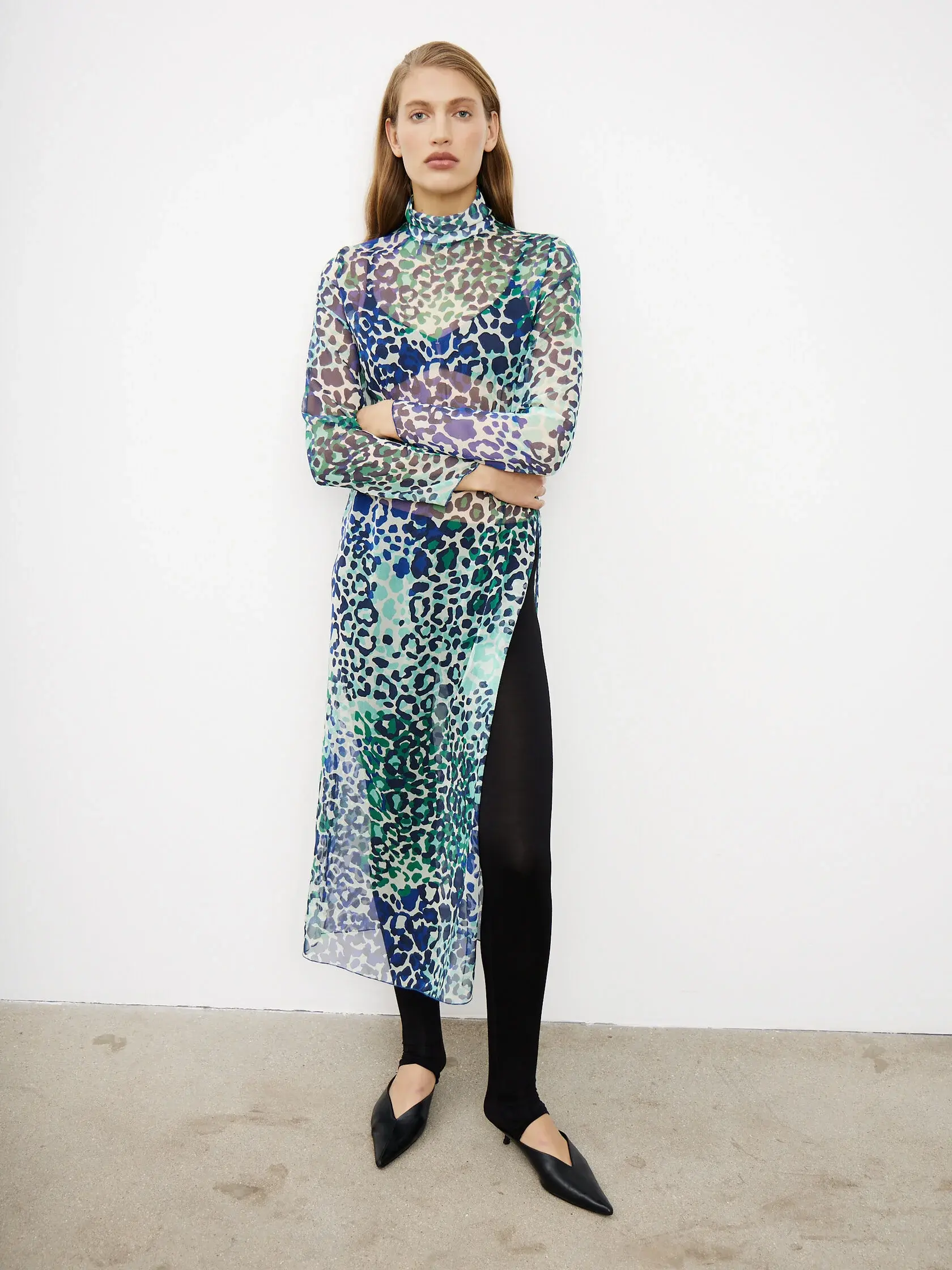 Хищники в городе. Классные леопардовые вещи — выбор BURO. (фото 42)