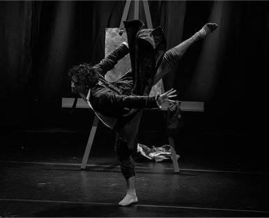 Мужчины в балете, «Мистерия» и личный бренд. Разговор с танцовщиками Игорем Цвирко и Денисом Савиным (фото 3)