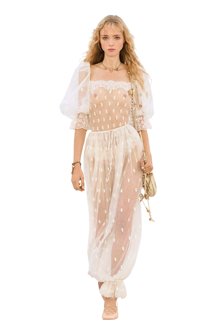 Брюки Аладдина. Где искать и как носить шаровары — выбор BURO. (фото 1)