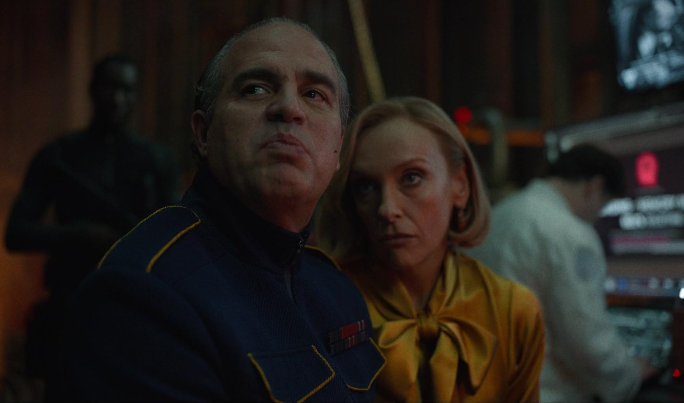 Ценность каждой жизни, колонизаторство и власть в руках идиотов: о чем размышляет Пон Джун-хо в фильме «Микки 17» (фото 29)