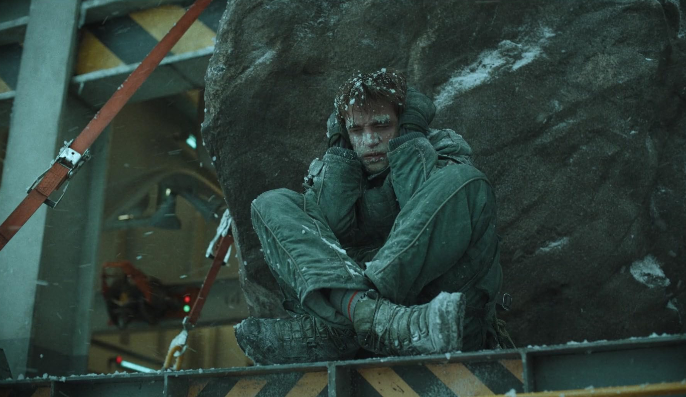 Ценность каждой жизни, колонизаторство и власть в руках идиотов: о чем размышляет Пон Джун-хо в фильме «Микки 17» (фото 10)