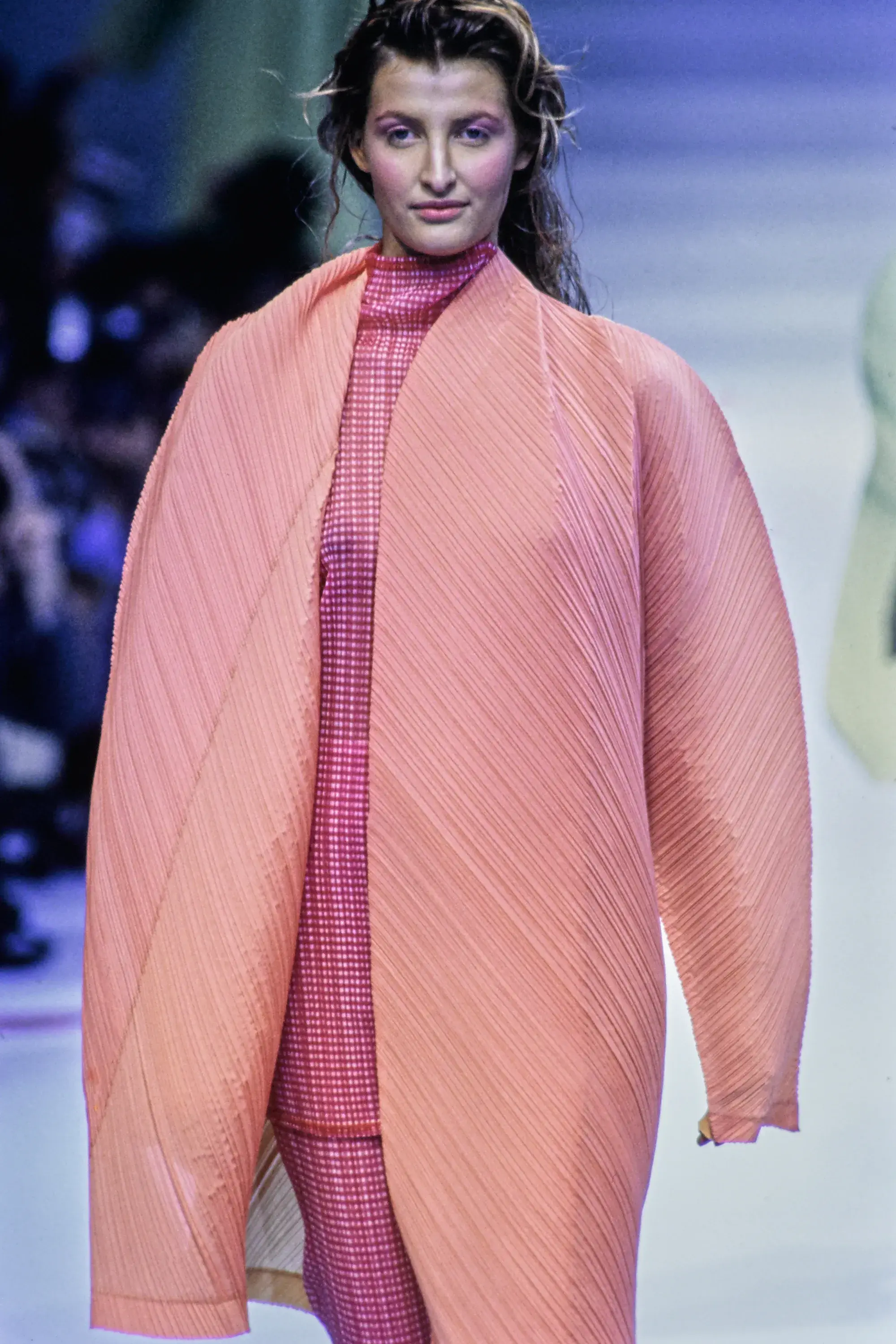 Технолог мира моды: Иссей Мияки в фактах и фотографиях (фото 10)