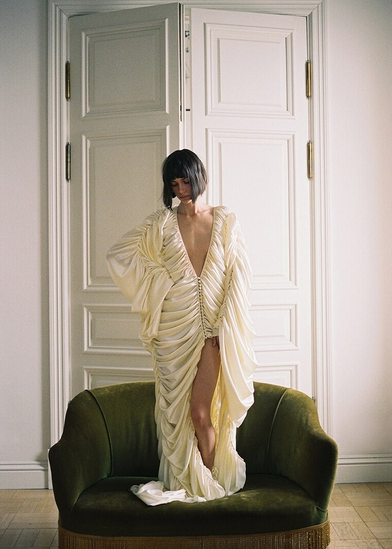 Где искать (не)свадебные платья? Конечно, у локальных марок. Часть 2 (фото 17)