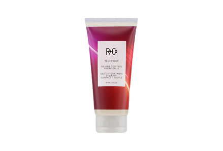 Главный бьюти-тренд Met Gala 2025 — укладка Kiss Curls, как у Дуа Липы и Сидни Суини. Туториал от стилистов (фото 35)