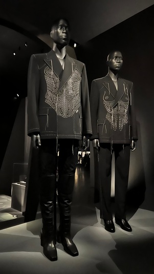 Мунго макарони, гарлемский ренессанс и зут-сьют. Краткий словарь выставки Института костюма Метрополитен-музея — Superfine: Tailoring Black Style (фото 36)