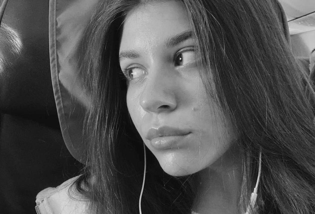 Пустые банки. Бьютиголики — о любимых солнцезащитных кремах (фото 8)