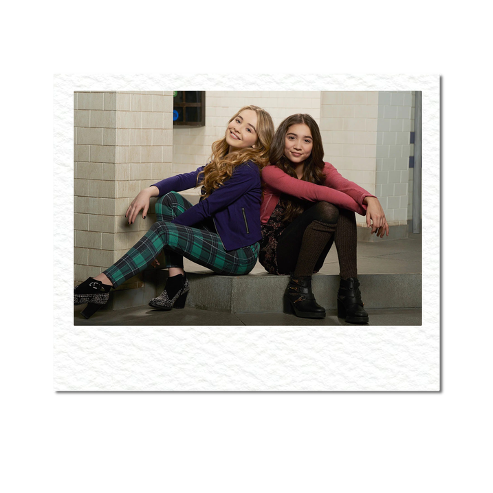 От звезды Disney до поп-иконы: феномен успеха Сабрины Карпентер — певицы и подруги Тейлор Свифт (фото 16)