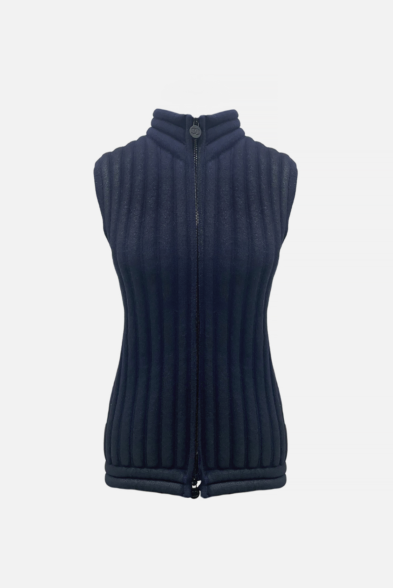 Что купить на летних распродажах? Отвечают фэшн-инфлюенсеры, байеры и авторы телеграм-каналов (фото 30)