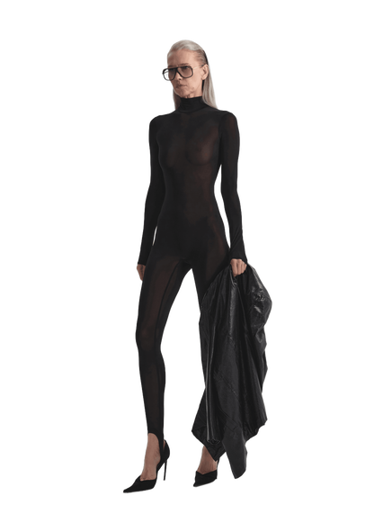 Габриетт — 28! Собираем образы в стиле королевы succubus chic (фото 50)