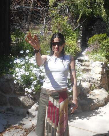 Габриетт — 28! Собираем образы в стиле королевы succubus chic (фото 61)