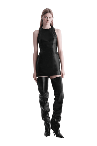 Габриетт — 28! Собираем образы в стиле королевы succubus chic (фото 22)