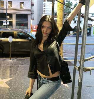 Габриетт — 28! Собираем образы в стиле королевы succubus chic (фото 3)