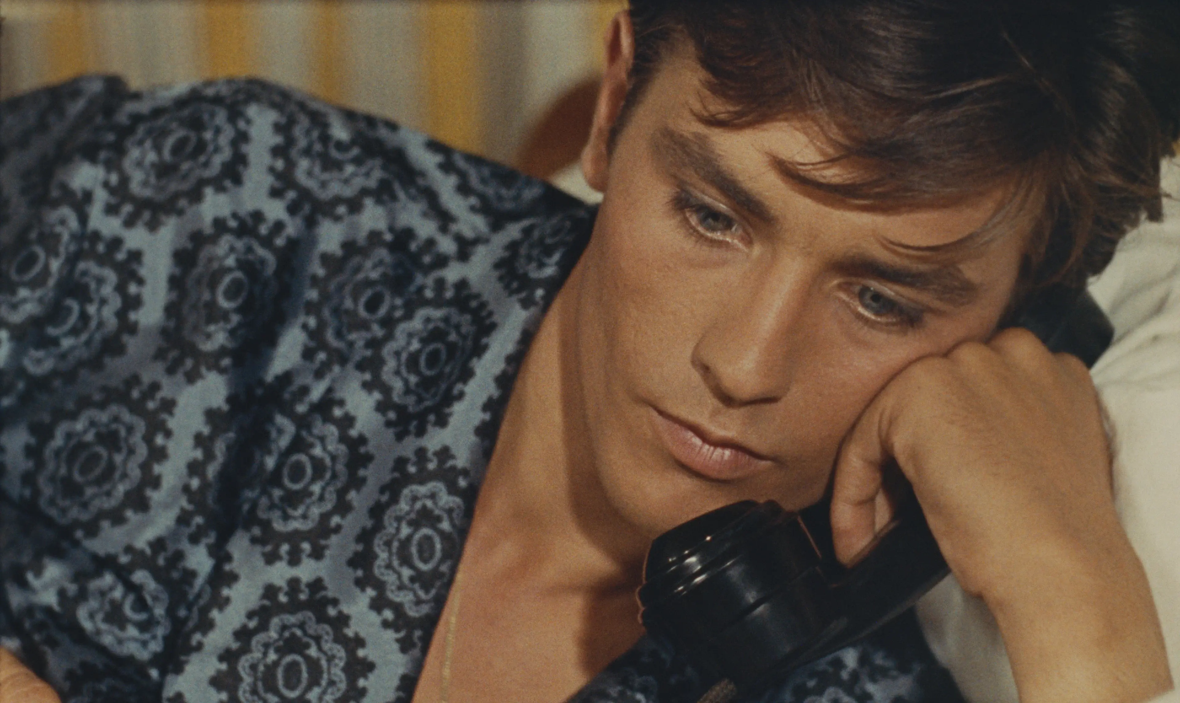 «Неужели ты так хочешь стать мной?» О чем фильм «На ярком солнце» говорит со зрителем (фото 10)