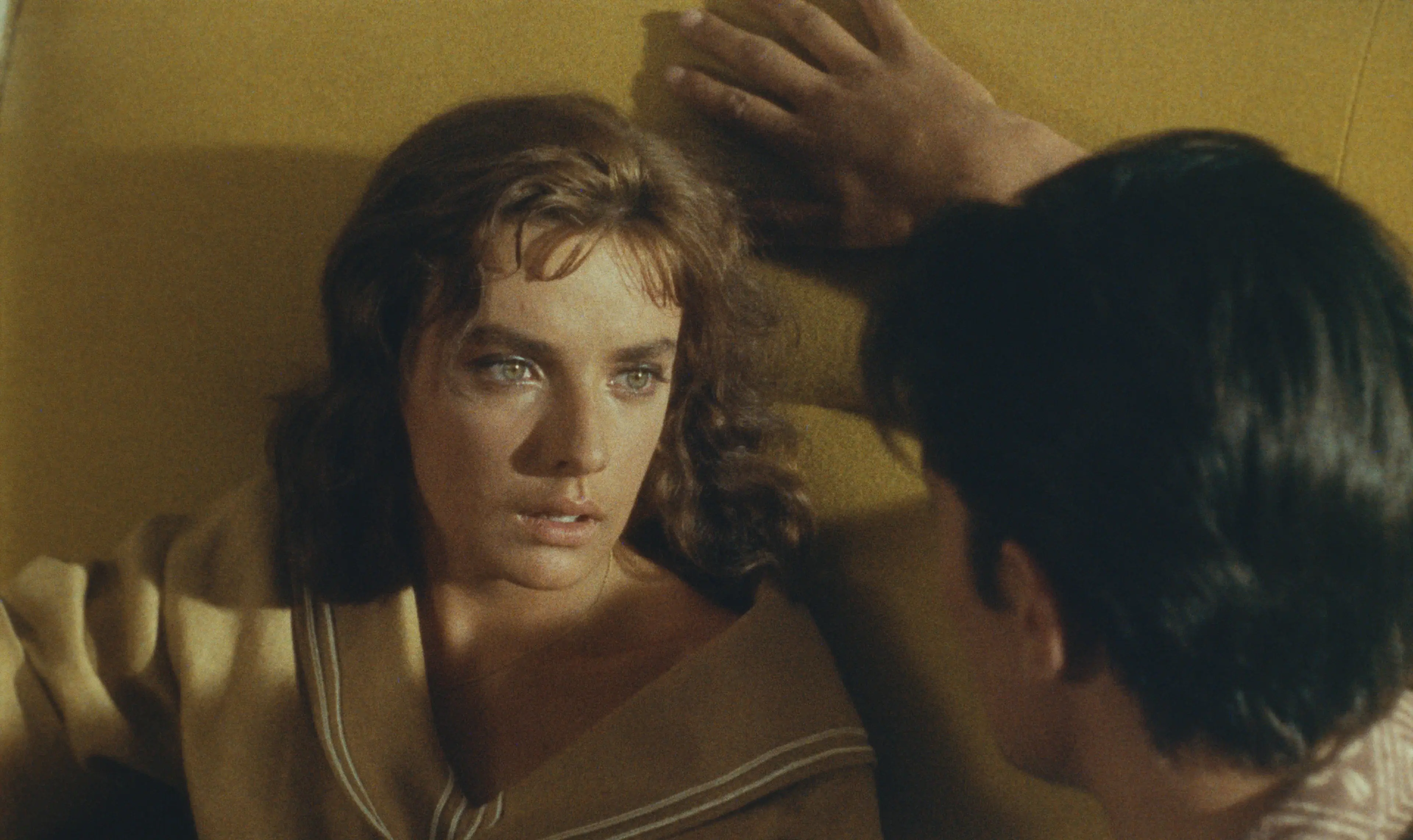 «Неужели ты так хочешь стать мной?» О чем фильм «На ярком солнце» говорит со зрителем (фото 29)