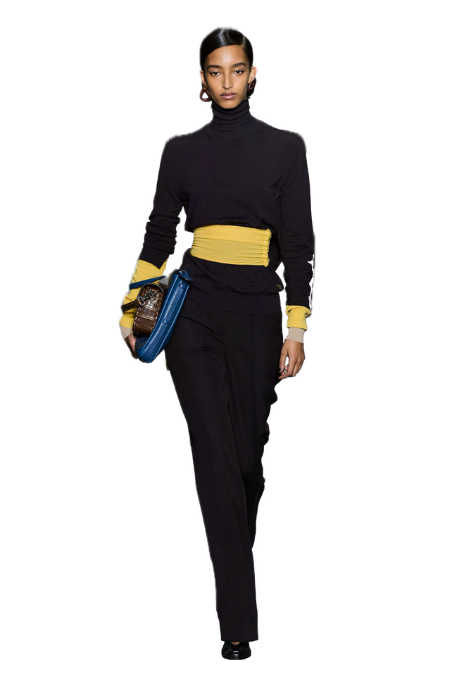 Fendi — 100 лет: от мастерской на Via del Plebiscito до шоу под Колизеем (фото 153)