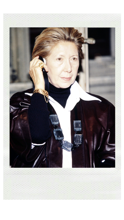 Fendi — 100 лет: от мастерской на Via del Plebiscito до шоу под Колизеем (фото 88)